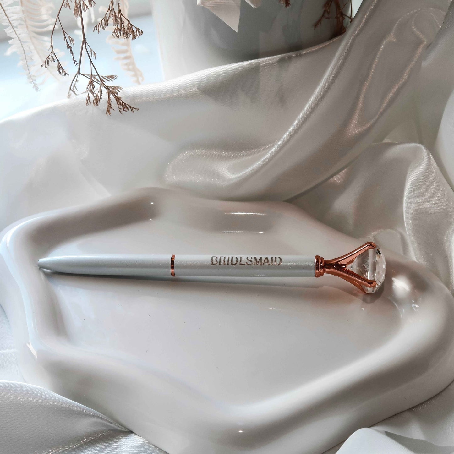 White Bridesmaid Diamond-Top Pen